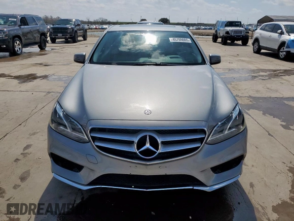 2014 Mercedes-Benz E 350 Sport with VIN WDDHF5KB5EA844605, listed as a Copart auction lot 45709005 with 92,804 mi miles and Salvage title. Bid and sale history available at DreamBid. Image 5.