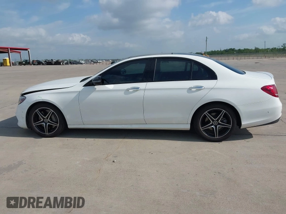 2019 Mercedes-Benz E 300 with VIN WDDZF4JBXKA504054, listed as a IAAI auction lot 42030792 with 81,080 mi miles and . Bid and sale history available at DreamBid. Image 14.
