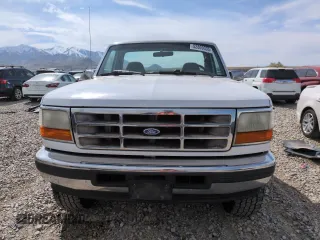 1996 Ford F-150 Special with VIN 1FTEF14N8TLB29817, listed as a Copart auction lot 52809335 with 293,859 mi miles and Salvage Title. Bid and sale history available at carsss.com. Image 5.