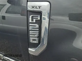 2019 Ford F-250 XL with VIN 1FT7W2BT3KEC61760, listed as a IAAI auction lot 42716762 with 110,167 mi miles and . Bid and sale history available at DreamBid. Image 20.