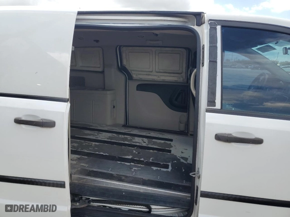 2014 Ram Cargo Van Tradesman with VIN 2C4JRGAG3ER380530, listed as a Copart auction lot 70926054 with 197,454 mi miles and Clean Title. Bid and sale history available at carsss.com. Image 11.