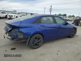 2021 Hyundai Elantra SEL z VIN 5NPLS4AG0MH006061, wystawiony jako Copart lot #56562665 z przebiegiem 62 689 mil mil oraz Szkoda całkowita • Salvage title. Historia ofert i sprzedaży dostępna na DreamBid. Obrazek 3.