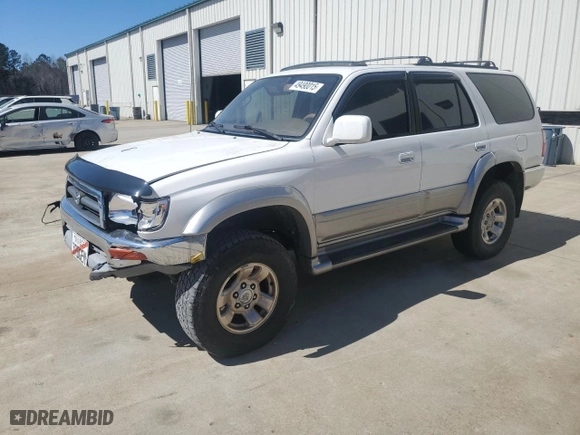 1998 Toyota 4Runner with VIN JT3GN87R6W0082865, listed as a Copart auction lot 49490015 with 411,722 mi miles and Salvage Title. Bid and sale history available at carsss.com. Image 1.