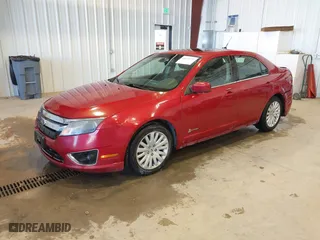 2011 Ford Fusion Hybrid with VIN 3FADP0L33BR155315, listed as a IAAI auction lot 41871715 with 197,345 mi miles. Bid and sale history available at carsss.com. Image 2.