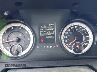 2016 Ram 1500 Express z VIN 1C6RR7FT1GS412473, wystawiony jako IAAI lot #42350678 z przebiegiem 136 325 mil mil oraz . Historia ofert i sprzedaży dostępna na DreamBid. Obrazek 7.