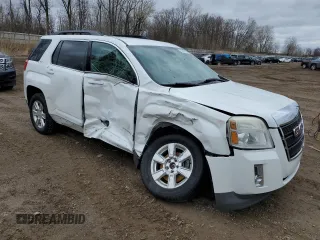 2013 GMC Terrain SLT with VIN 2GKFLVEK4D6389820, listed as a Copart auction lot 52889215 with 136,198 mi miles and Salvage title. Bid and sale history available at DreamBid. Image 4.