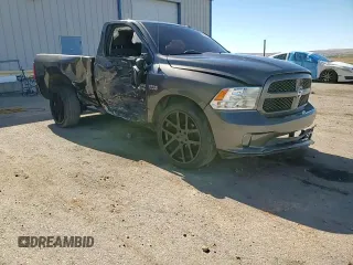 2018 Ram 1500 Express z VIN 3C6JR6AT8JG194710, wystawiony jako Copart lot #76321214 z przebiegiem 77 168 mil mil oraz Szkoda całkowita • Salvage title. Historia ofert i sprzedaży dostępna na DreamBid. Obrazek 14.