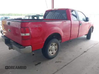 2005 Ford F-150 STX z VIN 1FTRX14W05NB95907, wystawiony jako IAAI lot #42520718 z przebiegiem 137 717 mil mil oraz . Historia ofert i sprzedaży dostępna na DreamBid. Obrazek 4.