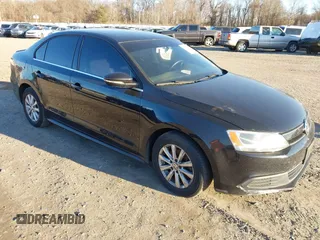 2013 Volkswagen Jetta Hybrid SEL with VIN 3VW637AJ2DM238529, listed as a IAAI auction lot 41500801 with 131,092 mi miles and . Bid and sale history available at DreamBid. Image 1.
