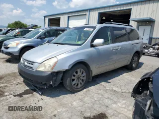 2009 Kia Sedona LX with VIN KNDMB233096296810, listed as a Copart auction lot 64614694 with 231,572 mi miles and Salvage Title. Bid and sale history available at carsss.com. Image 1.