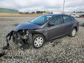 2012 Ford Focus SE with VIN 1FAHP3F28CL247817, listed as a Copart auction lot 43140375 with 150,182 mi miles and Salvage Title. Bid and sale history available at carsss.com. Image 1.