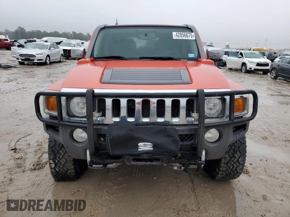 2009 Hummer H3 SUV Luxury with VIN 5GTEN13E098106976, listed as a Copart auction lot 42856675 with 147,582 mi miles and Clean Title. Bid and sale history available at carsss.com. Image 5.
