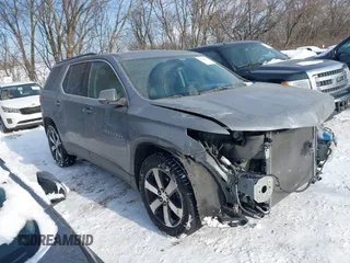 2021 Chevrolet Traverse LT z VIN 1GNERHKW0MJ160463, wystawiony jako IAAI lot #41263115 z przebiegiem 67 021 mil mil oraz . Historia ofert i sprzedaży dostępna na DreamBid. Obrazek 1.