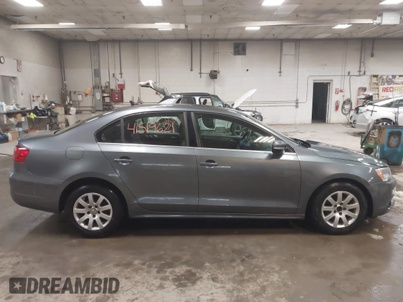 2014 Volkswagen Jetta TDI w/Premium with VIN 3VWLL7AJ4EM425825, listed as a IAAI auction lot 41519621 with 154,486 mi miles and . Bid and sale history available at DreamBid. Image 13.