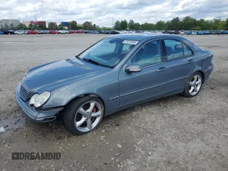 2004 Mercedes-Benz C 230 Kompressor z VIN WDBRF40J04F516219, wystawiony jako Copart lot #57616565 z przebiegiem 92 472 mil mil oraz Szkoda całkowita • Salvage title. Historia ofert i sprzedaży dostępna na DreamBid. Obrazek 1.