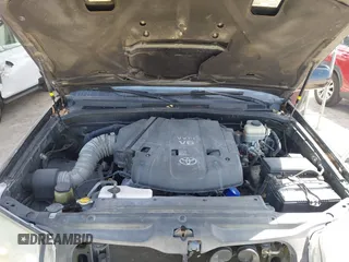 2006 Toyota 4Runner SR5 with VIN JTEZU14R568050280, listed as a IAAI auction lot 41843489 with 143,984 mi miles and . Bid and sale history available at DreamBid. Image 10.
