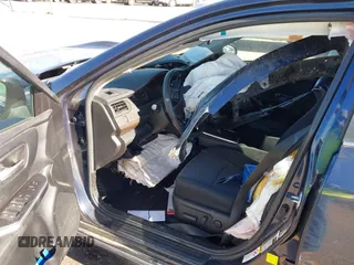 2015 Toyota Camry XLE with VIN 4T4BF1FK3FR505961, listed as a IAAI auction lot 41042038 with Not Provided miles and . Bid and sale history available at carsss.com. Image 5.
