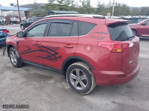 2015 Toyota RAV4 XLE with VIN JTMRFREV6FD124533, listed as a IAAI auction lot 41132398 with 135,701 mi miles. Bid and sale history available at carsss.com. Image 3.