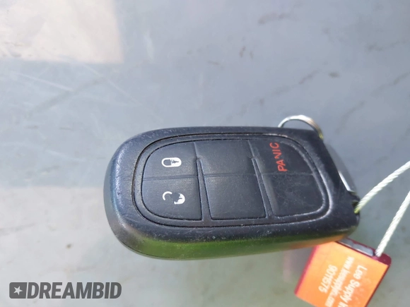 2019 Jeep Cherokee Latitude Plus z VIN 1C4PJLLB2KD420090, wystawiony jako IAAI lot #42094704 z przebiegiem 81 545 mil mil oraz . Historia ofert i sprzedaży dostępna na DreamBid. Obrazek 11.