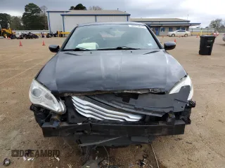 2012 Chrysler 200 LX with VIN 1C3CCBAB2CN295730, listed as a Copart auction lot 86413614 with 201,990 mi miles and Salvage Title. Bid and sale history available at DreamBid. Image 5.