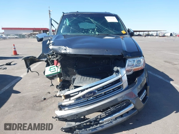 2017 Ford Expedition Max Platinum z VIN 1FMJK1MT9HEA09993, wystawiony jako IAAI lot #42272345 z przebiegiem 91 809 mil mil oraz . Historia ofert i sprzedaży dostępna na DreamBid. Obrazek 13.