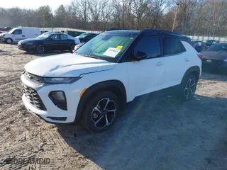 2021 Chevrolet TrailBlazer RS with VIN KL79MTSL2MB112892, listed as a IAAI auction lot 38499069 with 48,801 mi miles. Bid and sale history available at carsss.com. Image 2.