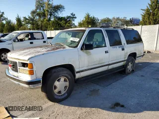 1999 GMC Suburban z VIN 3GKFK16RXXG503321, wystawiony jako Copart lot #77568614 z przebiegiem Nie podano mil oraz Tytuł czysty. Historia ofert i sprzedaży dostępna na DreamBid. Obrazek 1.