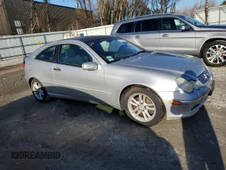 2002 Mercedes-Benz C 230/260/280/320 with VIN WDBRN47J92A169296, listed as a Copart auction lot 87135664 with 84,807 mi miles and Clean Title. Bid and sale history available at DreamBid. Image 4.