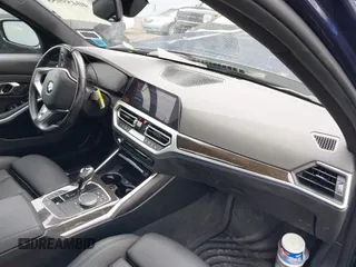 2020 BMW 3 Series 330i xDrive with VIN 3MW5R7J00L8B36008, listed as a IAAI auction lot 40459958 with 32,465 mi miles. Bid and sale history available at carsss.com. Image 5.