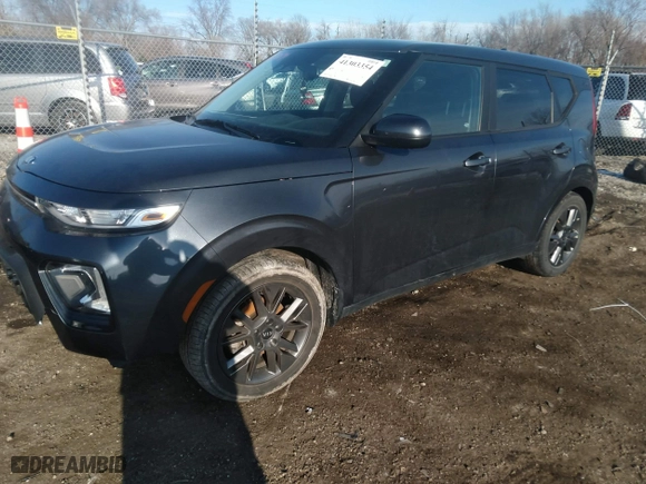 2021 Kia Soul EX with VIN KNDJ33AU1M7789500, listed as a IAAI auction lot 41303354 with 39,463 mi miles. Bid and sale history available at carsss.com. Image 18.