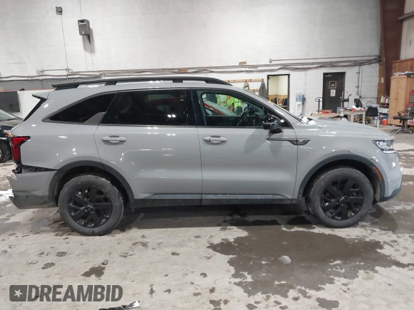 2022 Kia Sorento X-Line S with VIN 5XYRLDLCXNG082848, listed as a IAAI auction lot 41587291 with 61,791 mi miles. Bid and sale history available at carsss.com. Image 13.