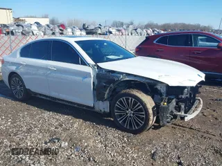 2019 BMW 5 Series 530i with VIN WBAJA5C54KBX87111, listed as a IAAI auction lot 41640822 with 55,500 mi miles. Bid and sale history available at carsss.com. Image 1.