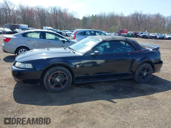 2000 Ford Mustang with VIN 1FAFP444XYF181018, listed as a IAAI auction lot 41943486 with 212,996 mi miles. Bid and sale history available at carsss.com. Image 14.