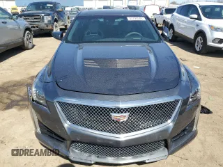 2017 Cadillac CTS-V z VIN 1G6A15S64H0154435, wystawiony jako Copart lot #52790545 z przebiegiem Nie podano mil oraz Tytuł czysty. Historia ofert i sprzedaży dostępna na DreamBid. Obrazek 5.