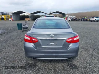 2017 Nissan Altima SR z VIN 1N4AL3AP0HN313305, wystawiony jako IAAI lot #41807901 z przebiegiem 109 558 mil mil oraz . Historia ofert i sprzedaży dostępna na DreamBid. Obrazek 16.
