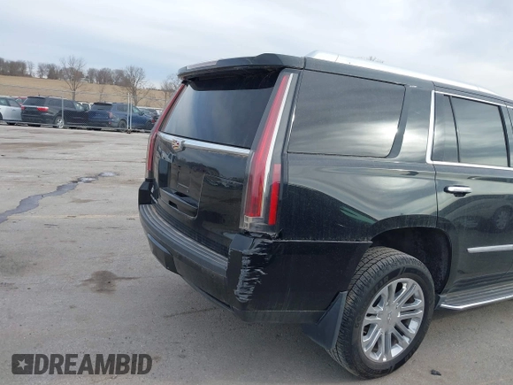 2016 Cadillac Escalade z VIN 1GYS4AKJ5GR411967, wystawiony jako IAAI lot #41848021 z przebiegiem 120 579 mil mil oraz . Historia ofert i sprzedaży dostępna na DreamBid. Obrazek 20.