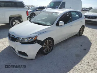 2013 Kia Forte SX с VIN KNAFW5A32D5728603, выставлен на аукционе Copart как лот 76483664 с пробегом 93 803 миль миль и Списание • Salvage title. История ставок и продаж доступна на DreamBid. Изображение 1.