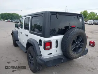 2018 Jeep Wrangler Unlimited Sport S z VIN 1C4HJXDG6JW222637, wystawiony jako IAAI lot #42333283 z przebiegiem 80 595 mil mil oraz . Historia ofert i sprzedaży dostępna na DreamBid. Obrazek 3.