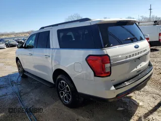 2024 Ford Expedition Max XLT with VIN 1FMJK1J82REA54260, listed as a Copart auction lot 46817225 with 1,540 mi miles and Clean Title. Bid and sale history available at DreamBid. Image 2.