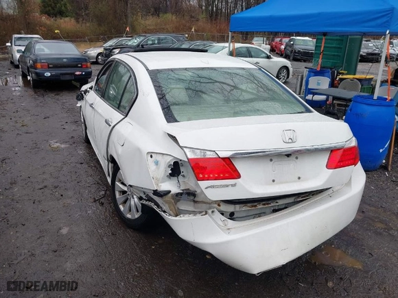 2015 Honda Accord Sedan EX-L with VIN 1HGCR2F86FA025128, listed as a IAAI auction lot 41962254 with 215,810 mi miles. Bid and sale history available at carsss.com. Image 6.