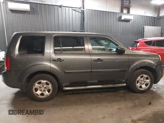 2012 Honda Pilot LX with VIN 5FNYF4H25CB086054, listed as a IAAI auction lot 41732068 with 139,084 mi miles and . Bid and sale history available at carsss.com. Image 13.