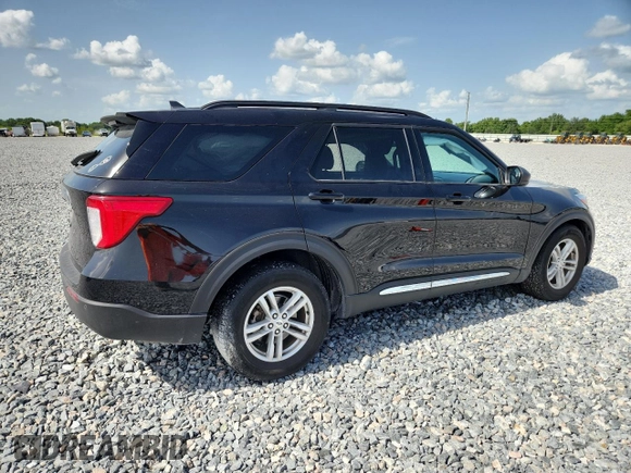 2023 Ford Explorer XLT with VIN 1FMSK7DH9PGC37708, listed as a Copart auction lot 60152715 with 17,697 mi miles and Salvage title. Bid and sale history available at DreamBid. Image 3.