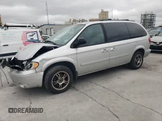 2007 Dodge Grand Caravan SXT with VIN 2D4GP44L27R345782, listed as a Copart auction lot 51768015 with 200,840 mi miles and Salvage Title. Bid and sale history available at DreamBid. Image 1.