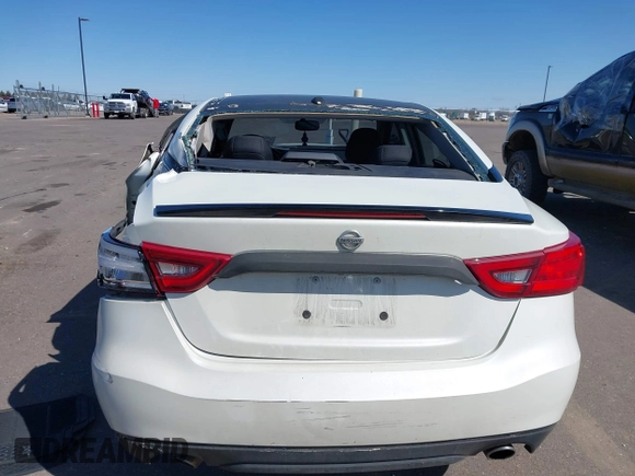 2018 Nissan Maxima SR with VIN 1N4AA6AP7JC407982, listed as a IAAI auction lot 41960196 with 63,969 mi miles. Bid and sale history available at carsss.com. Image 17.