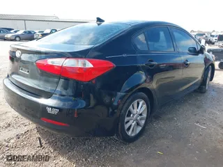 2015 Kia Forte LX with VIN KNAFX4A60F5313476, listed as a IAAI auction lot 41852242 with 161,532 mi miles. Bid and sale history available at carsss.com. Image 4.
