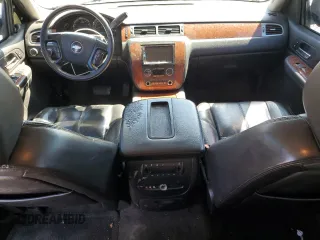 2007 Chevrolet Suburban LTZ with VIN 1GNFK16387R401188, listed as a Copart auction lot 53792485 with 330,884 mi miles and Clean Title. Bid and sale history available at carsss.com. Image 8.