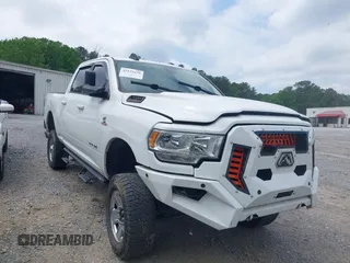2019 Ram 2500 Big Horn z VIN 3C6UR5DL7KG531128, wystawiony jako IAAI lot #42125430 z przebiegiem 159 088 mil mil oraz . Historia ofert i sprzedaży dostępna na DreamBid. Obrazek 1.