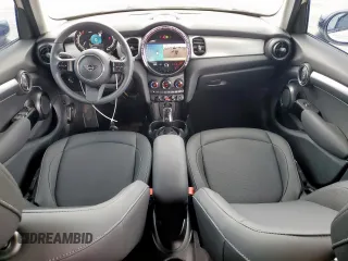 2022 MINI Hardtop 4 Door Cooper z VIN WMW33DK04N2R75649, wystawiony jako Copart lot #50964275 z przebiegiem 4356 mil mil oraz Czysty tytuł • Clean title. Historia ofert i sprzedaży dostępna na DreamBid. Obrazek 8.