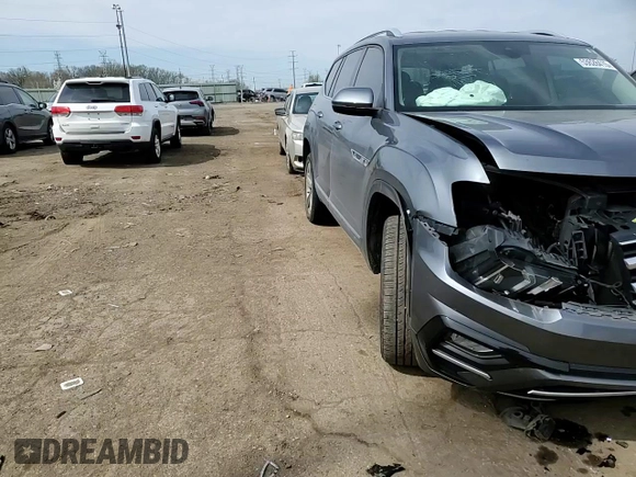 2019 Volkswagen Atlas SE with VIN 1V2XR2CA2KC518325, listed as a Copart auction lot 53628415 with 62,298 mi miles and Clean title. Bid and sale history available at DreamBid. Image 14.