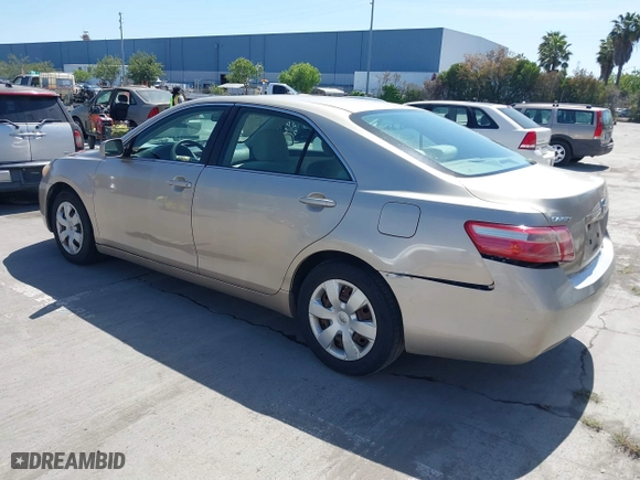 2007 Toyota Camry CE with VIN 4T1BE46K17U135058, listed as a IAAI auction lot 42088044 with 181,916 mi miles. Bid and sale history available at carsss.com. Image 3.